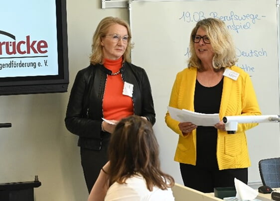 Mona Oftermatt und Heidi Heinzmann-Neumann