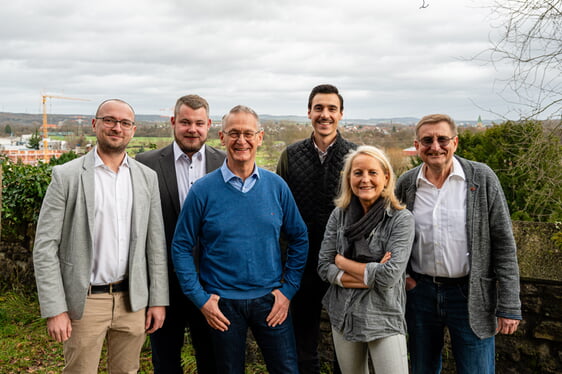 Unsere Kreistagskandidaten: Von links: Marcel Distl, Christian Waldenmaier, Harald Schnabel, Christoph Leibrecht, Carmen Dötterer und Dr. Thomas Baum