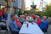 Repair-Café grillt für Senioren