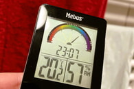 Schimmelbildung durch hohe Luftfeuchtigkeit 