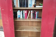 04.2026: B&uuml;cherpl&uuml;nderer