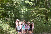 Abenteuer im Wald beim Sommerferienprogramm &bdquo;Das kleine R&auml;uber 1x1&ldquo;